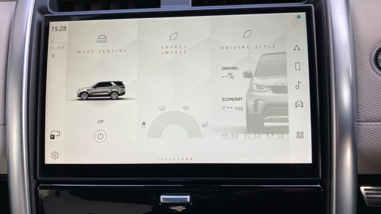 Land Rover Discovery 3.0 D300 Dynamic SE 5dr Auto Diesel Station Wagon